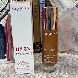 Clarins Everlasting Foundation - 118.5N